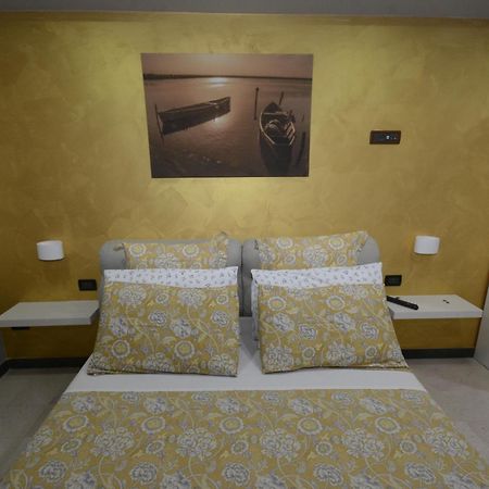 Al Vecchio Fontanile Bed & Breakfast Lesina Eksteriør bilde